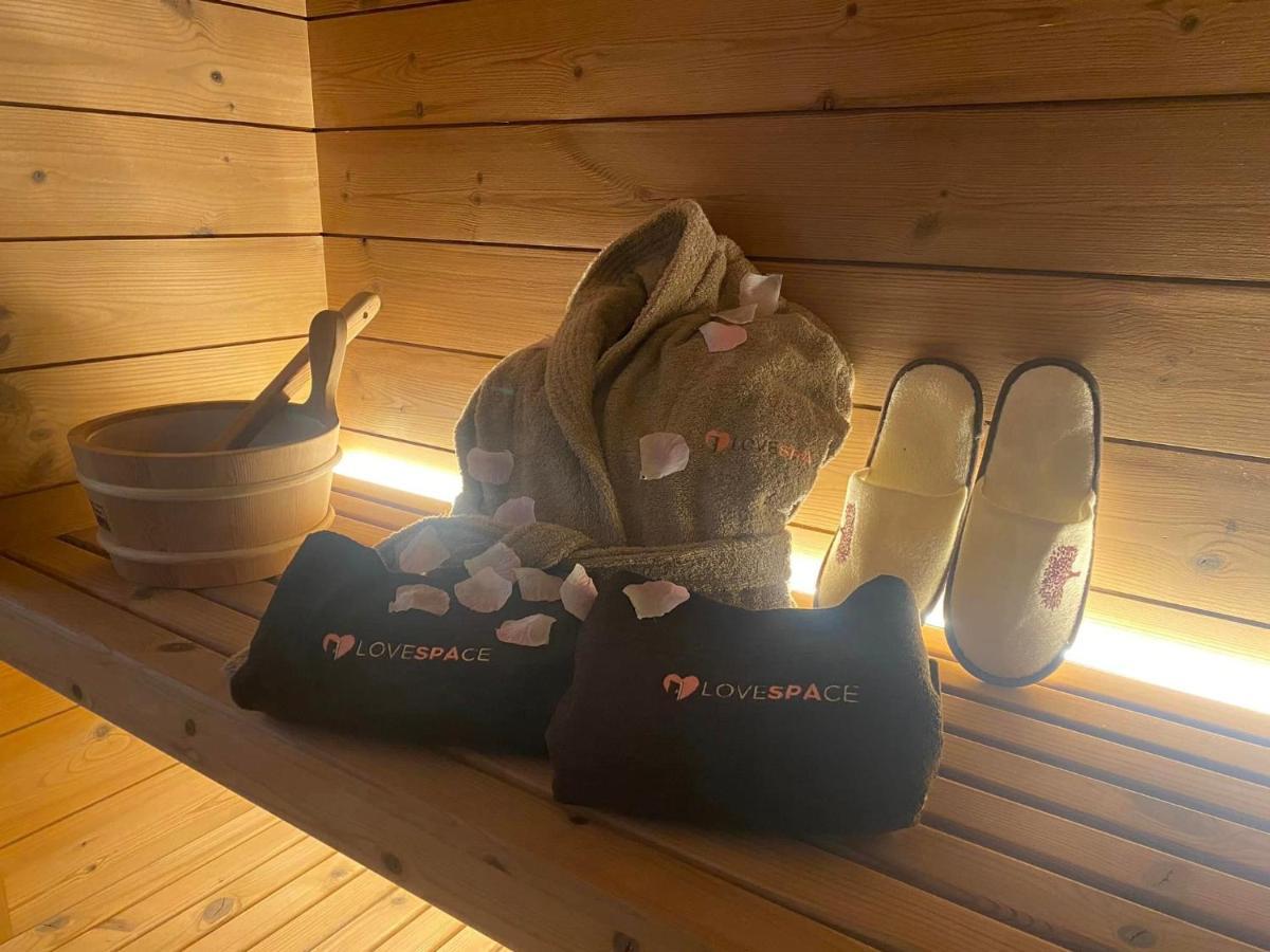 Love Space Sensory Spa & Relax Suite Santa Maria delle Mole Exteriér fotografie